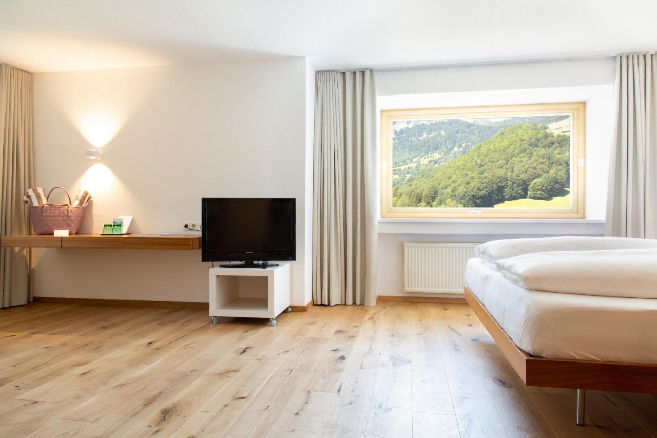 Hotel Krone In Au Au (Vorarlberg) Eksteriør billede