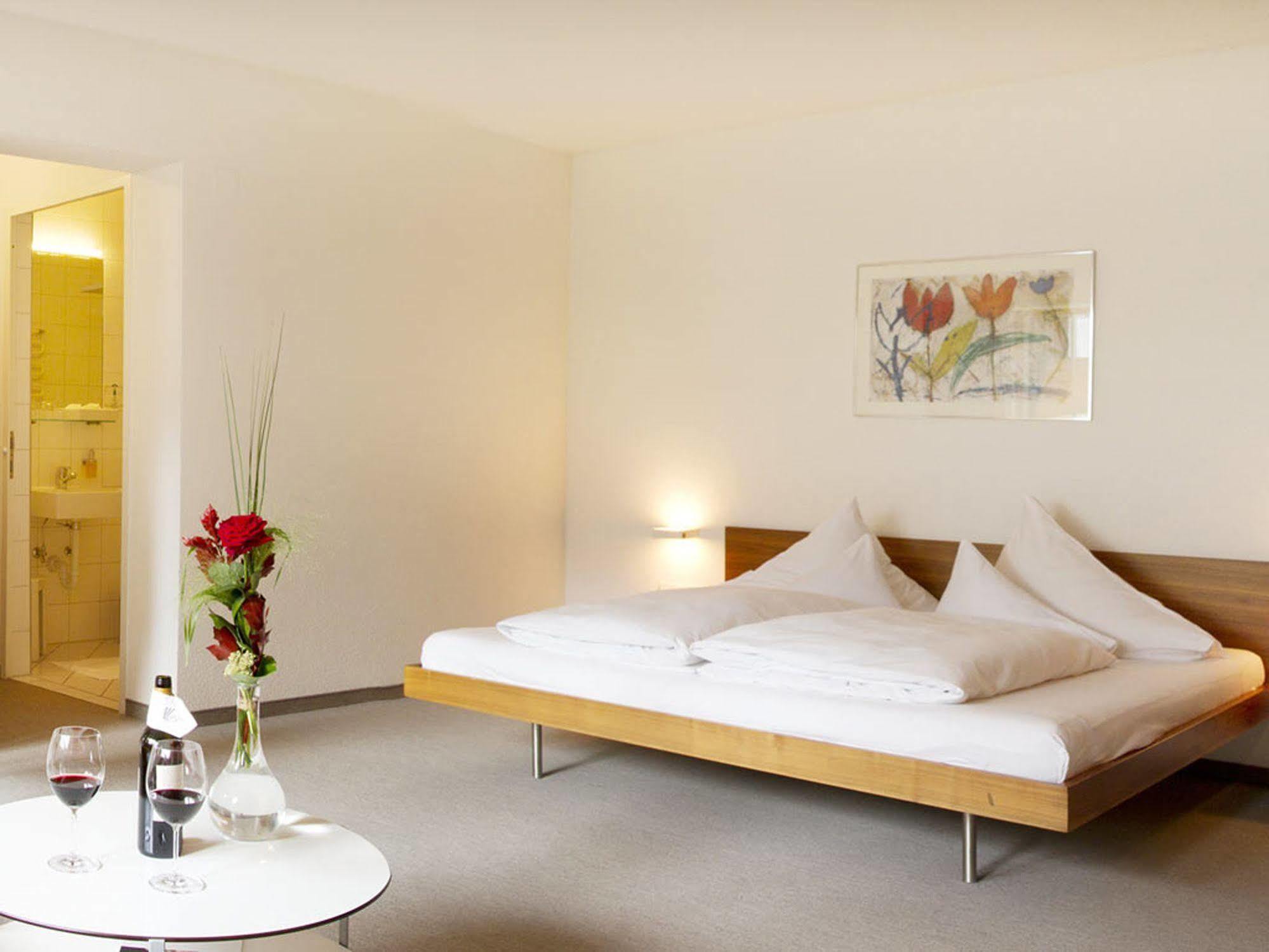 Hotel Krone In Au Au (Vorarlberg) Eksteriør billede
