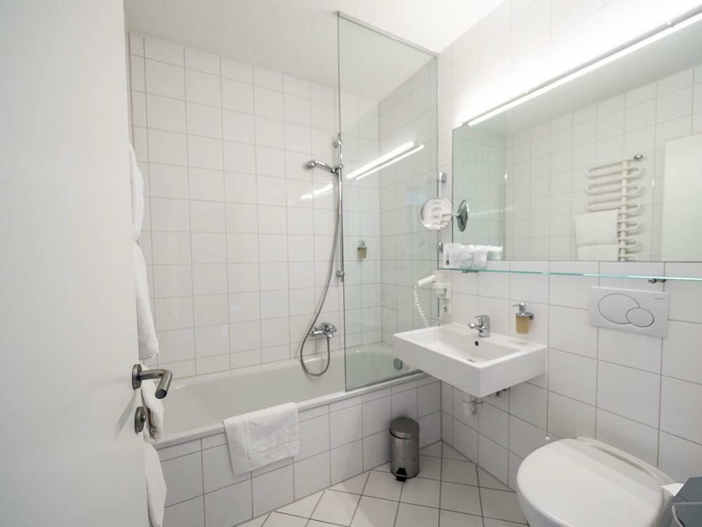 Hotel Krone In Au Au (Vorarlberg) Eksteriør billede